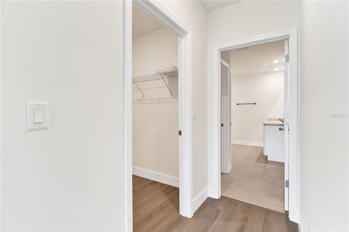 Image No.19-3 Bed Property for sale