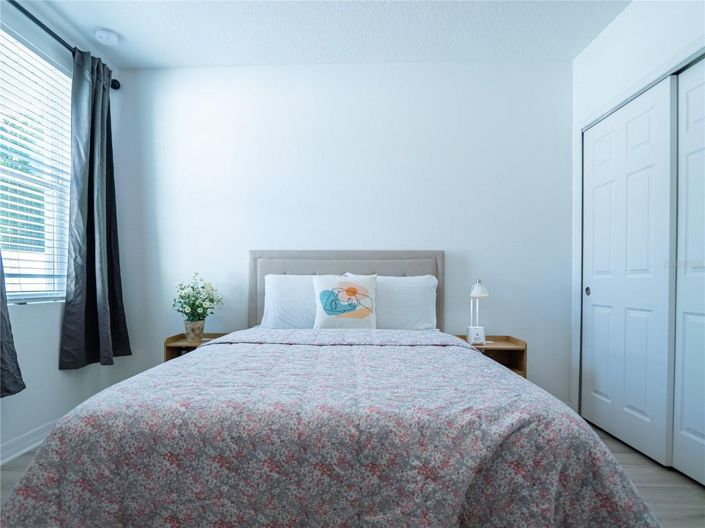 Image No.24-4 Bed House for sale