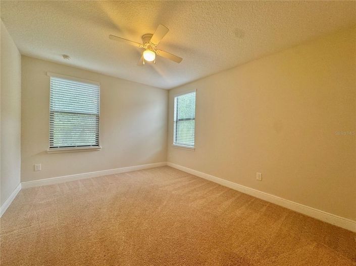 Image No.16-4 Bed Townhouse for sale