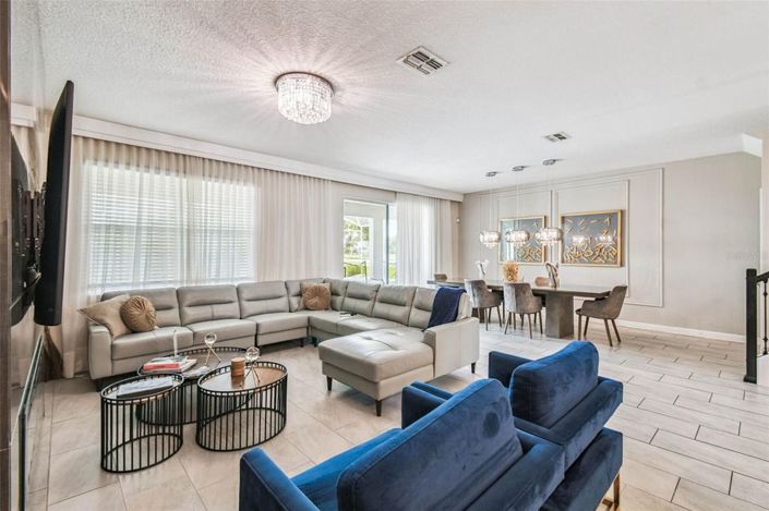 Image No.21-9 Bed House for sale