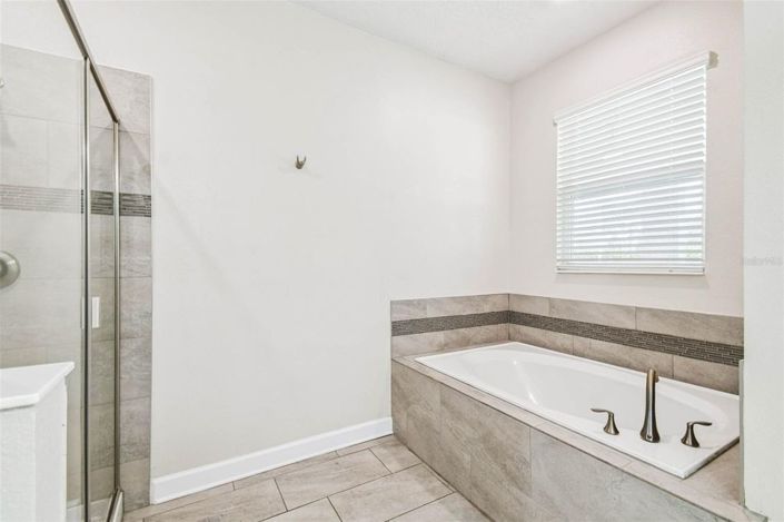 Image No.31-9 Bed House for sale