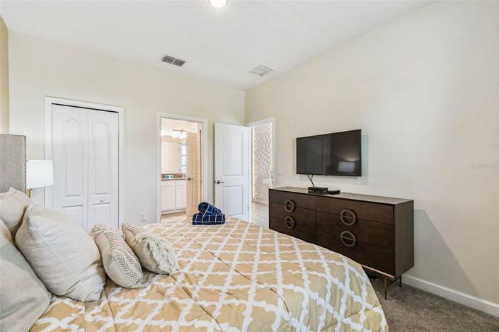 Image No.9-9 Bed House for sale