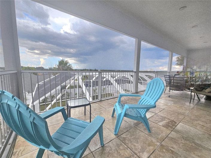 Image No.24-5 Bed House for sale