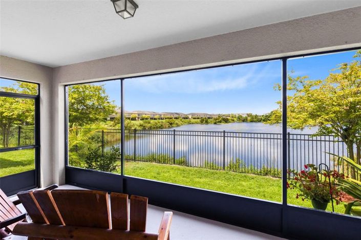 Image No.11-3 Bed Townhouse for sale