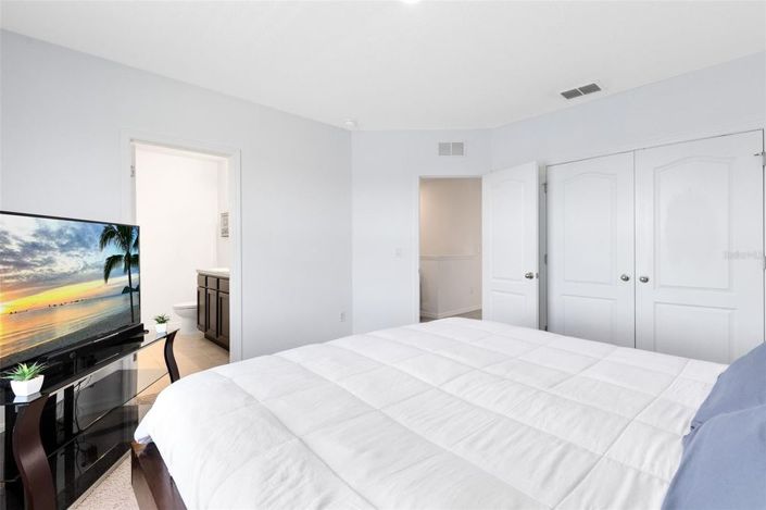 Image No.16-3 Bed Townhouse for sale