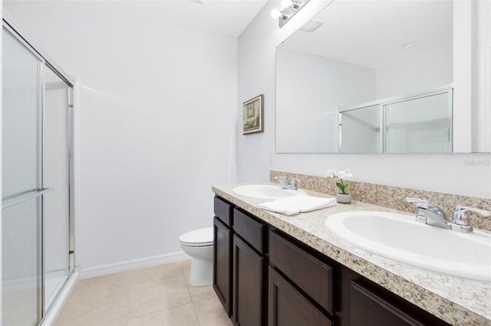 Image No.17-3 Bed Townhouse for sale