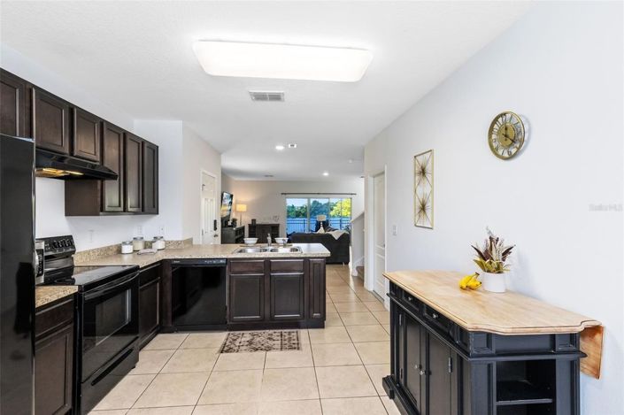 Image No.5-3 Bed Townhouse for sale