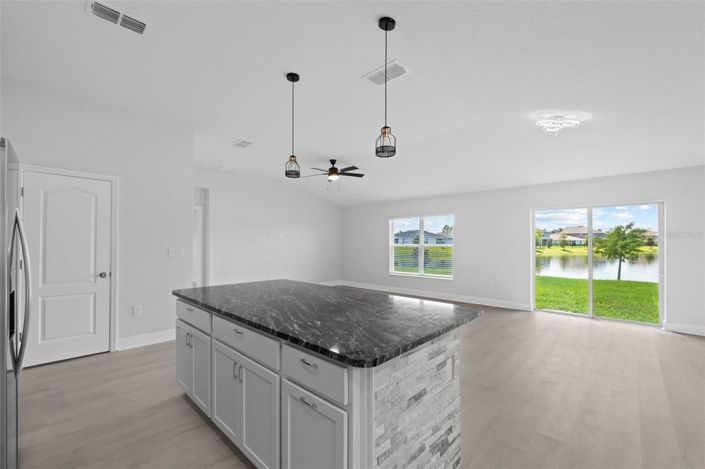 Image No.32-4 Bed House for sale