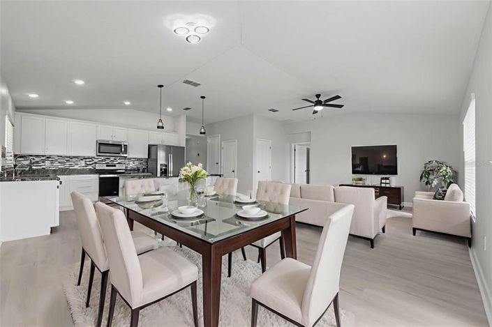 Image No.4-Propriété de 4 chambres à vendre à Davenport