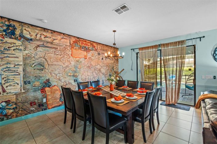 Image No.2-9 Bed Property for sale