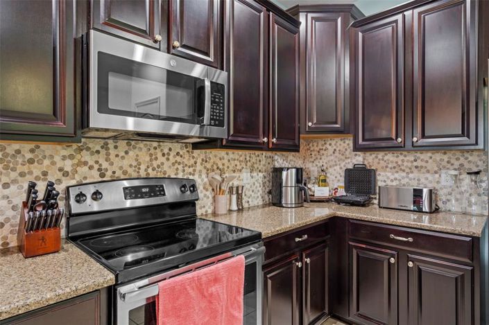 Image No.8-9 Bed Property for sale