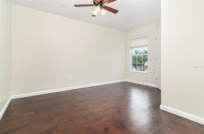 Image No.16-3 Bed Townhouse for sale