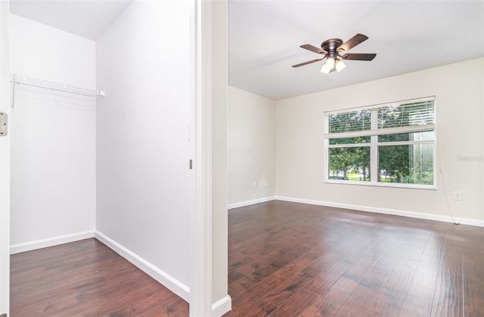 Image No.19-3 Bed Townhouse for sale