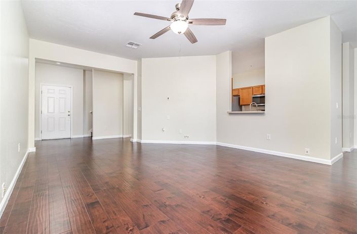 Image No.6-3 Bed Townhouse for sale