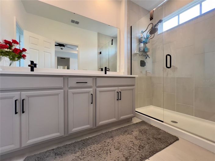 Image No.16-3 Bed Townhouse for sale