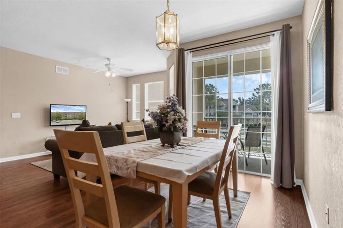 Image No.11-3 Bed Townhouse for sale