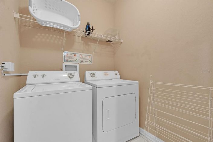 Image No.19-3 Bed Townhouse for sale