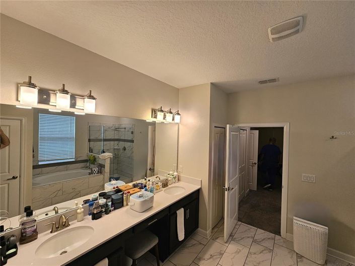 Image No.16-4 Bed House for sale