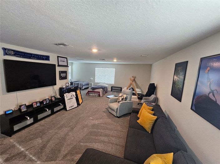 Image No.20-4 Bed House for sale