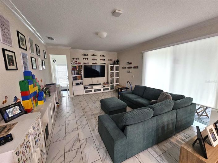 Image No.6-4 Bed Property for sale