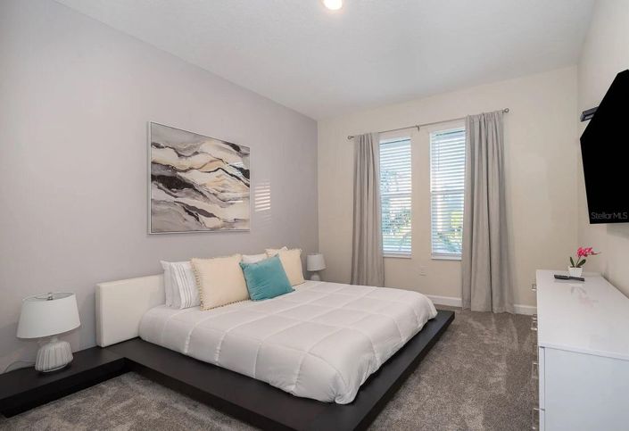 Image No.19-6 Bed House for sale