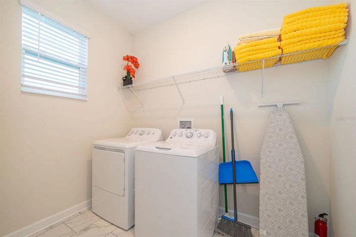 Image No.25-6 Bed House for sale