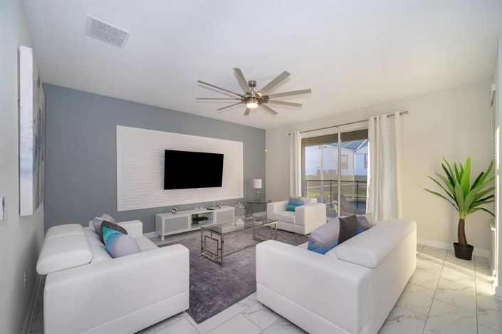 Image No.4-6 Bed Property for sale