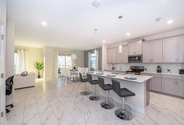 Image No.6-6 Bed House for sale