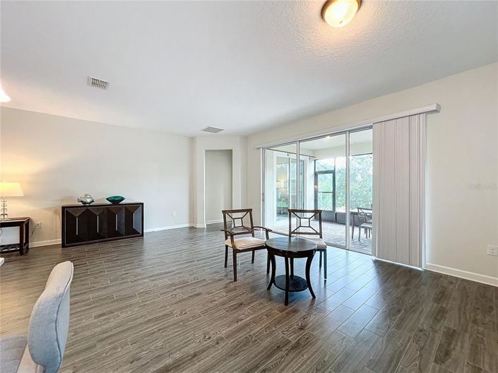 Image No.16-4 Bed Property for sale