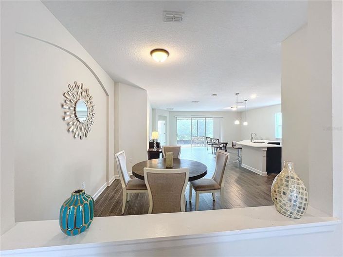 Image No.4-4 Bed Property for sale