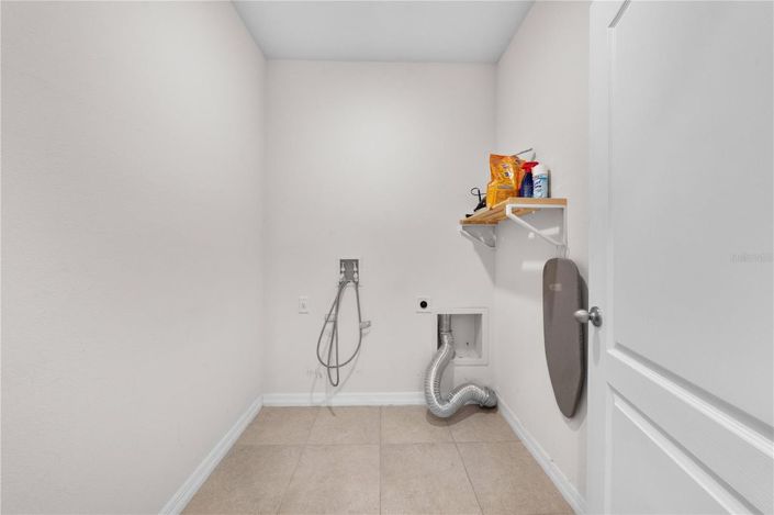 Image No.17-3 Bed House for sale