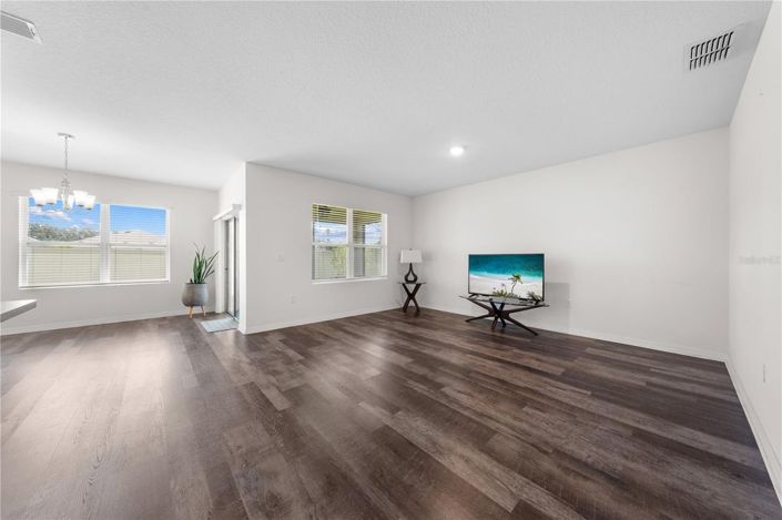 Image No.26-3 Bed House for sale