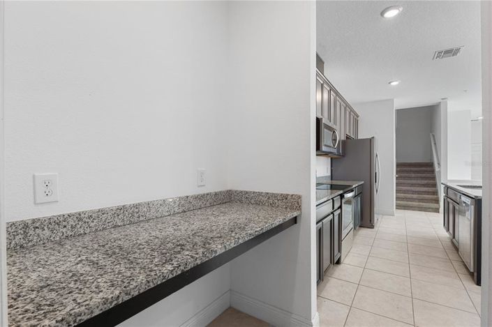 Image No.19-3 Bed Townhouse for sale