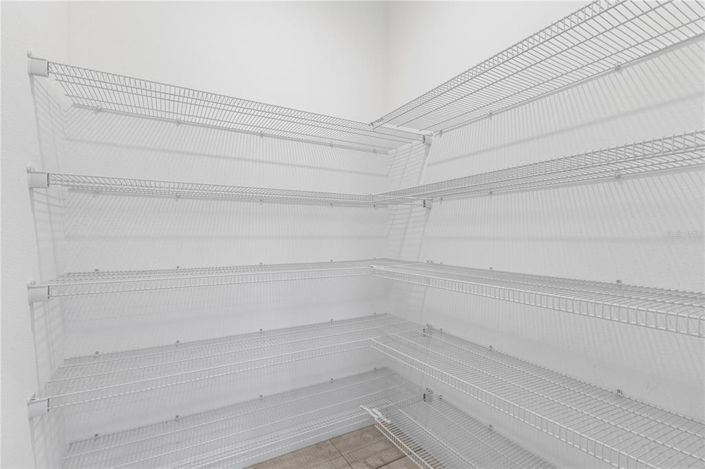 Image No.20-3 Bed Townhouse for sale