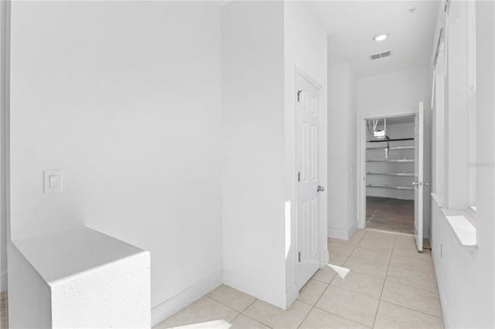 Image No.21-3 Bed Townhouse for sale