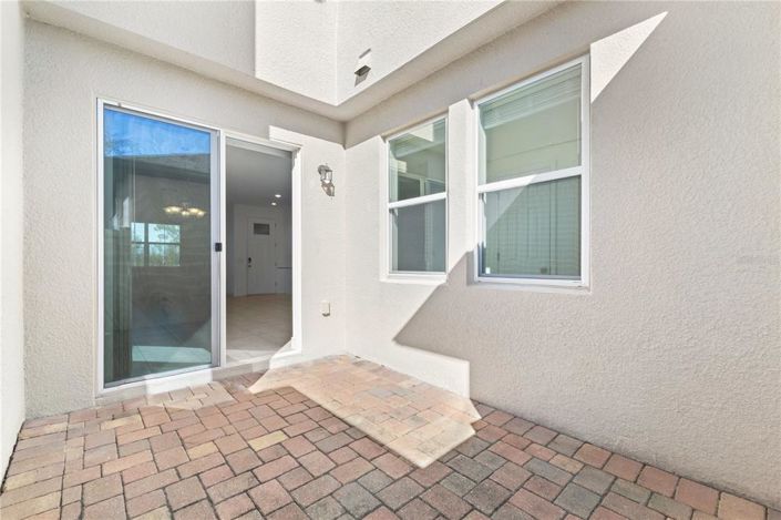 Image No.25-3 Bed Townhouse for sale