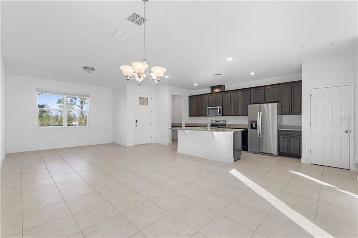 Image No.7-3 Bed Townhouse for sale