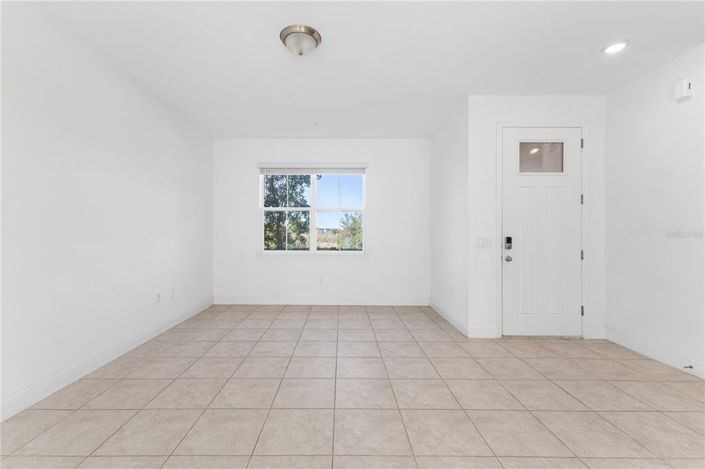 Image No.8-3 Bed Townhouse for sale