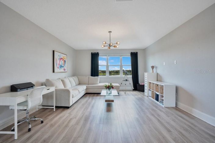 Image No.32-5 Bed House for sale