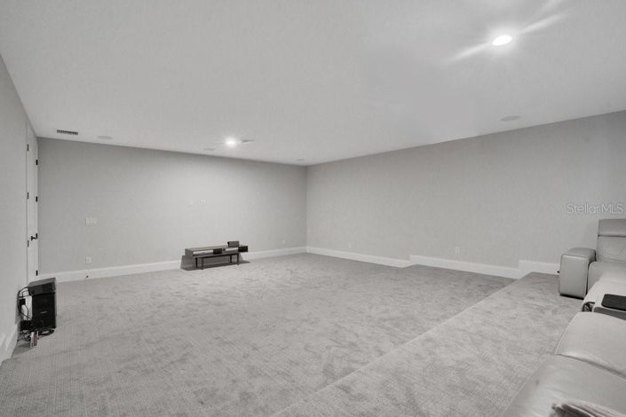 Image No.38-5 Bed House for sale