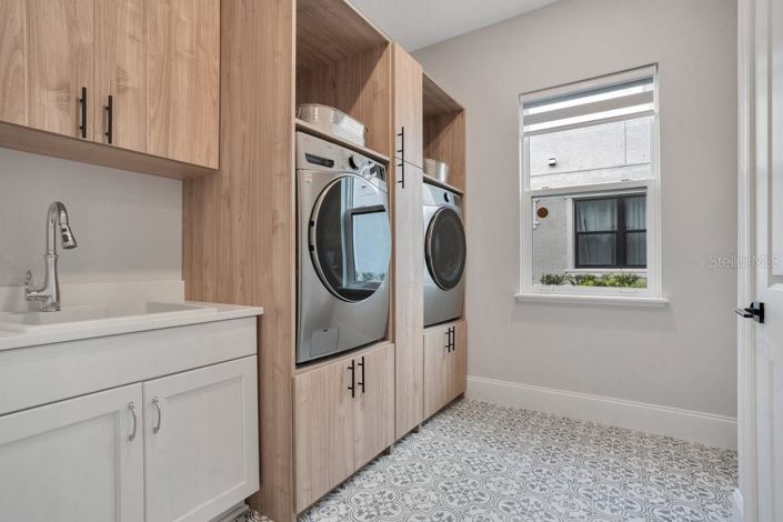 Image No.46-5 Bed House for sale