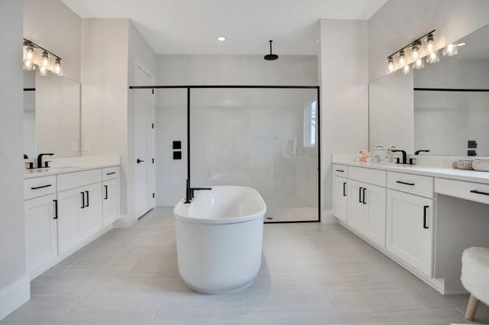 Image No.54-5 Bed House for sale