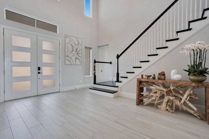 Image No.7-5 Bed House for sale