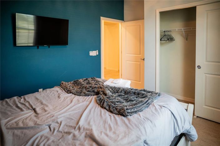 Image No.10-5 Bed Townhouse for sale