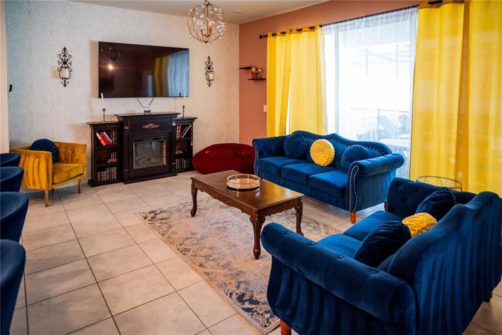 Image No.18-5 Bed Townhouse for sale