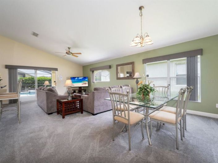 Image No.12-4 Bed Property for sale