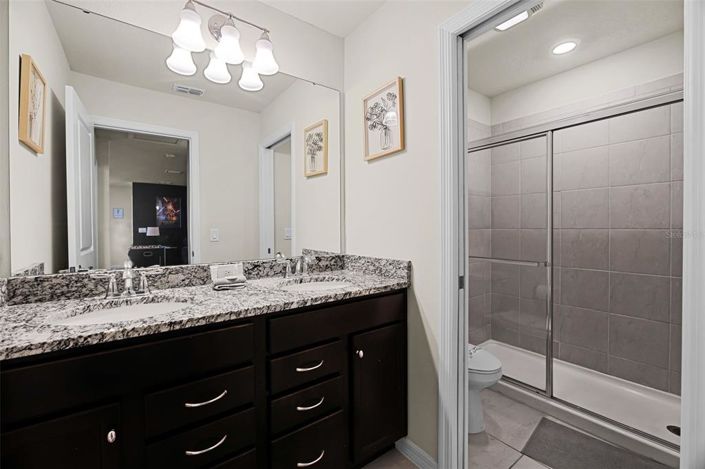 Image No.24-8 Bed House for sale