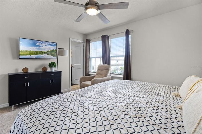 Image No.37-8 Bed Property for sale