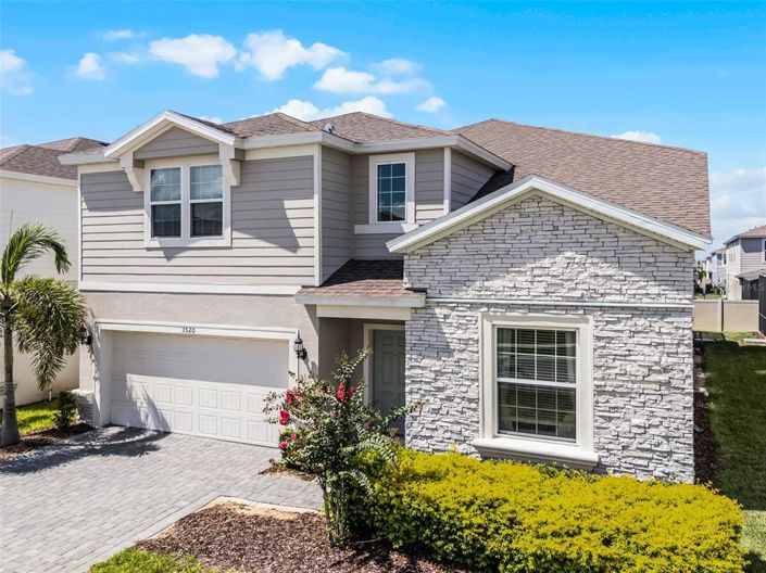 Image No.52-8 Bed Property for sale