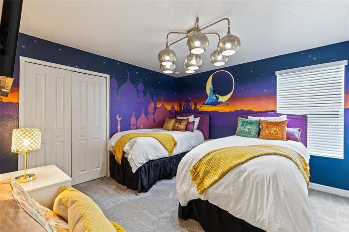 Image No.21-8 Bed House for sale